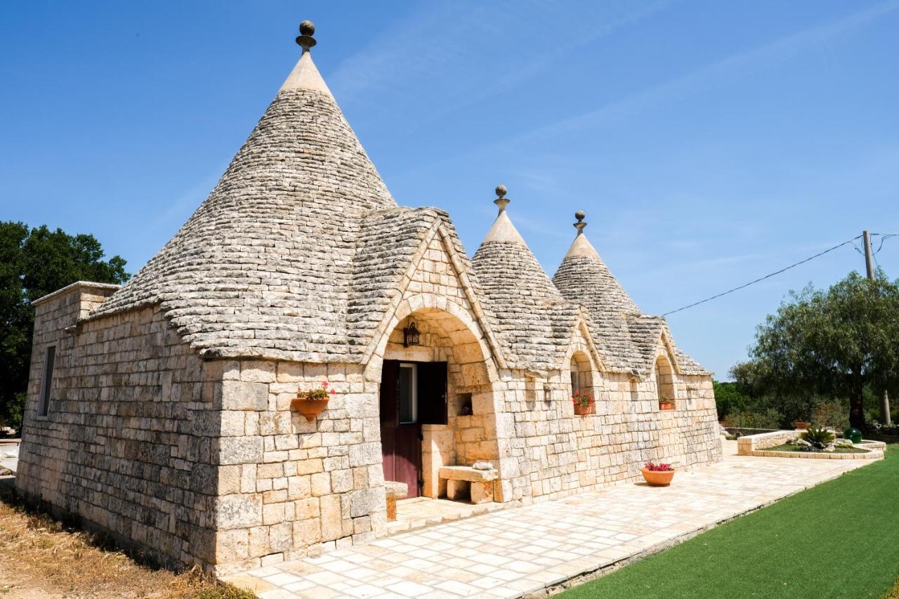 モノーポリ Trullo Elvira & Luigiヴィラ エクステリア 写真