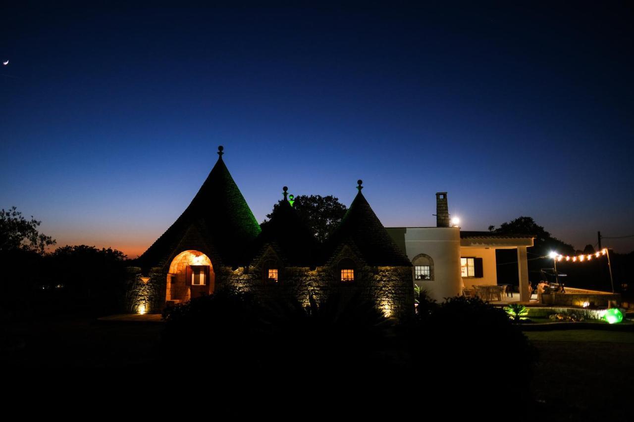 モノーポリ Trullo Elvira & Luigiヴィラ エクステリア 写真