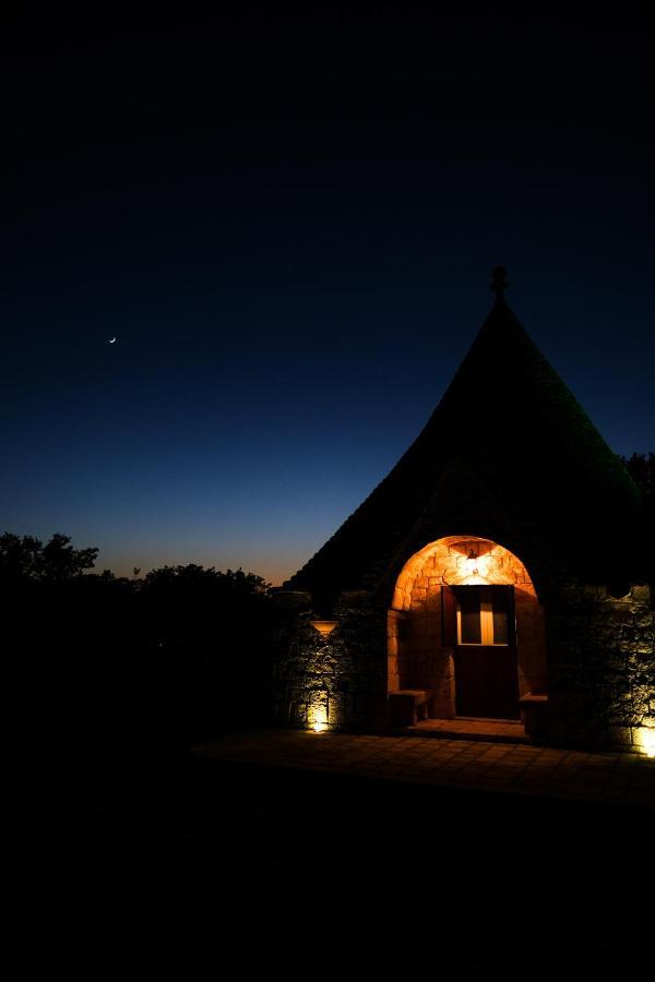 モノーポリ Trullo Elvira & Luigiヴィラ エクステリア 写真